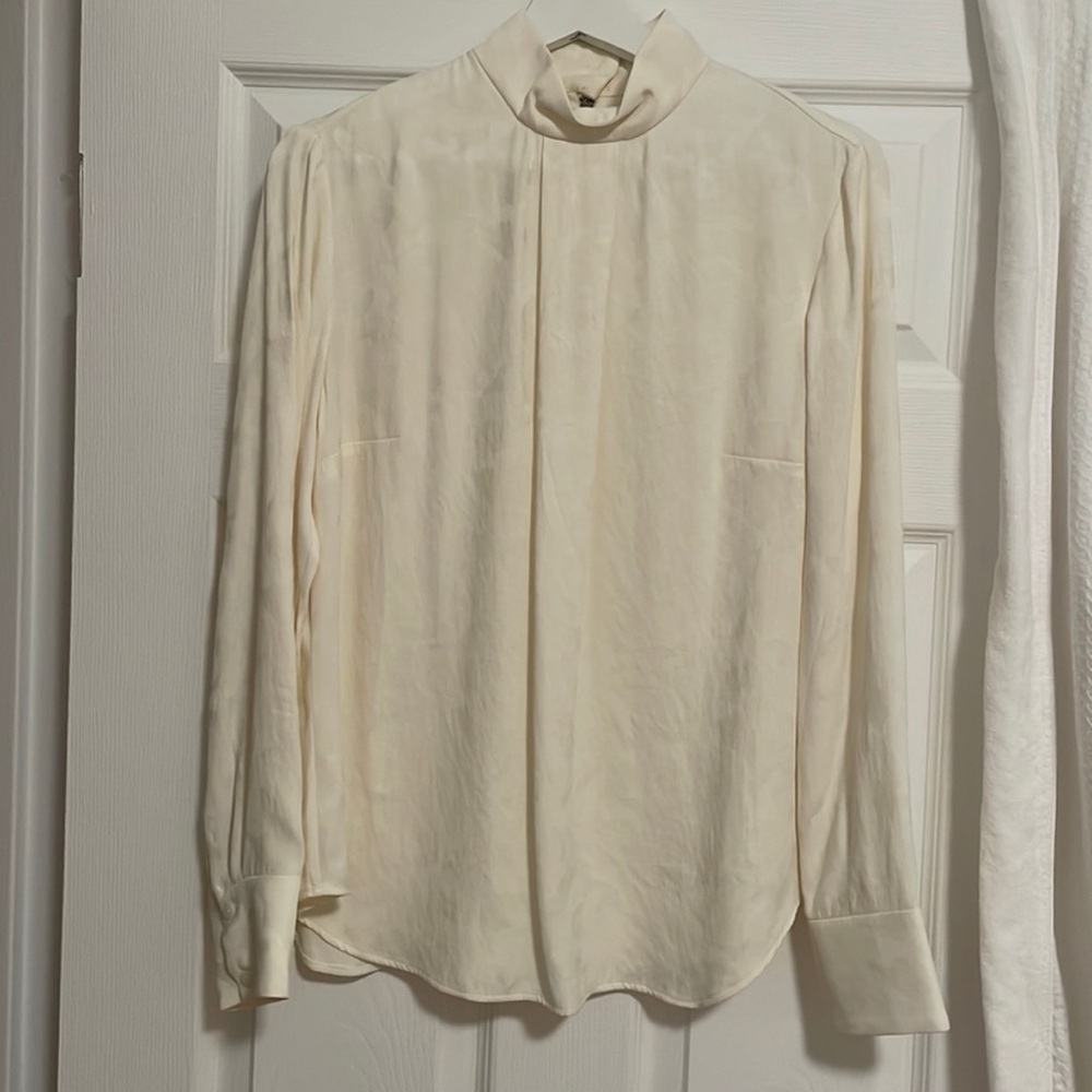 Cefinn | Elegant Cream Blouse